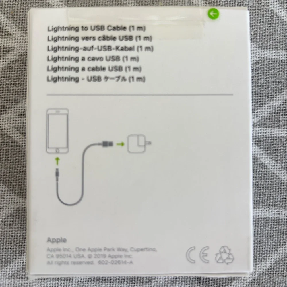 NWT - Genuine Apple Lightning to USB Cable (1m)